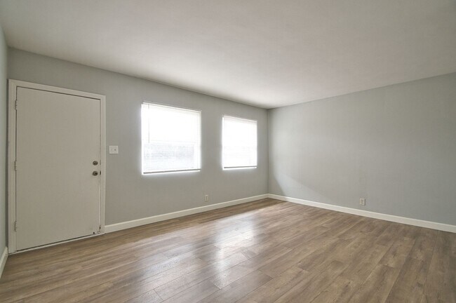 Foto del edificio - j4717