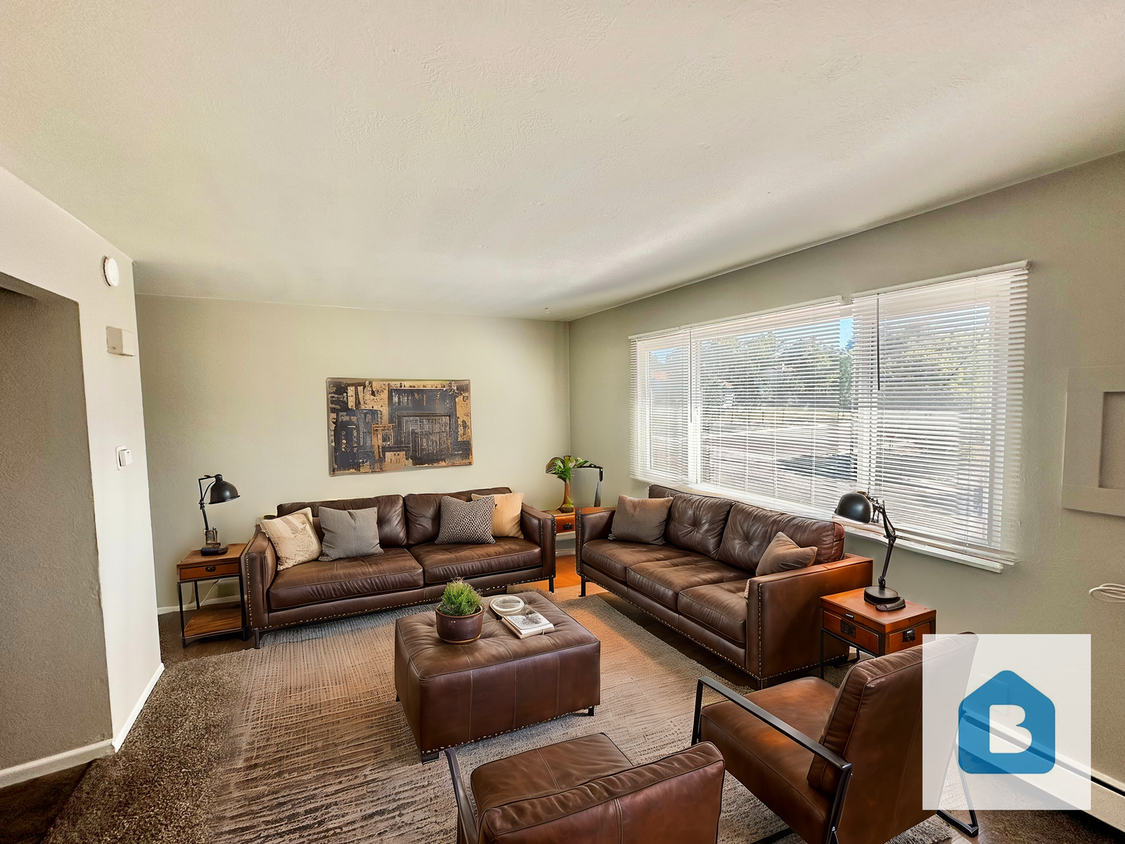 Foto principal - 6450 Chippewa Rd
