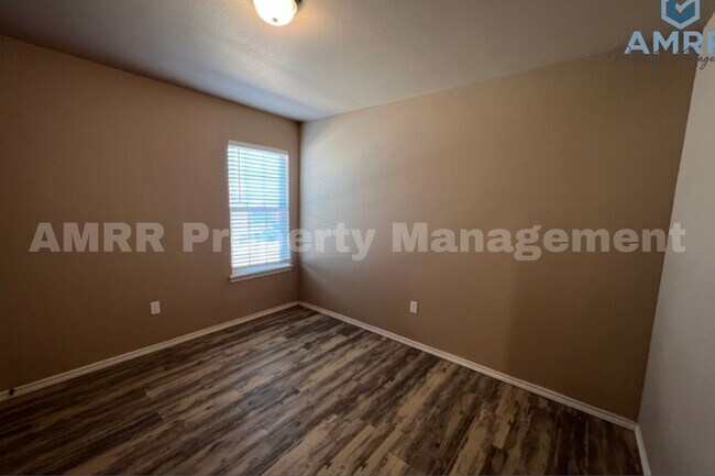 Foto del edificio - New Beginnings Start At AMRR: 3 Bedroom Home Available