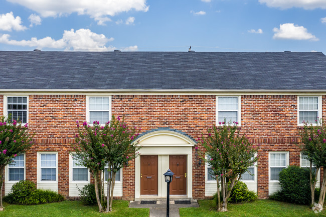 Aerial Photo - Georgetown Apartments