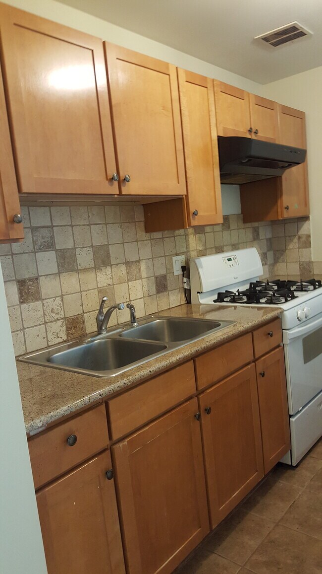 Foto del edificio - 838 Jonathon Ct