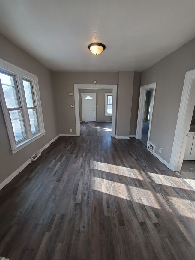 Foto del edificio - 3 Bedroom Single Family