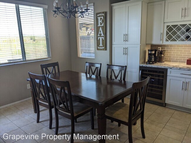Building Photo - 4 br, 3 bath House - 31870 Serrento Drive