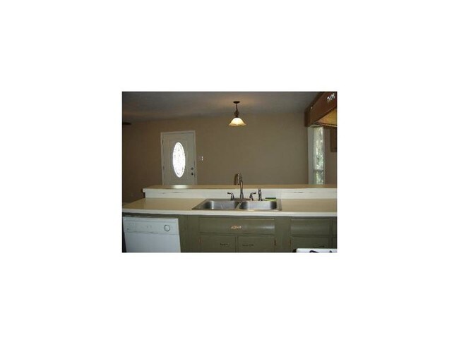 Building Photo - 4613 Raintree Blvd