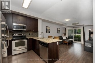 Building Photo - 570 Lolita Gardens