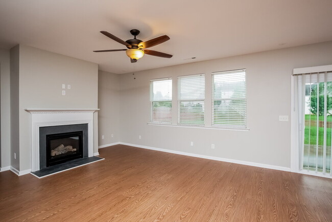 Building Photo - 153 Paxton Pl