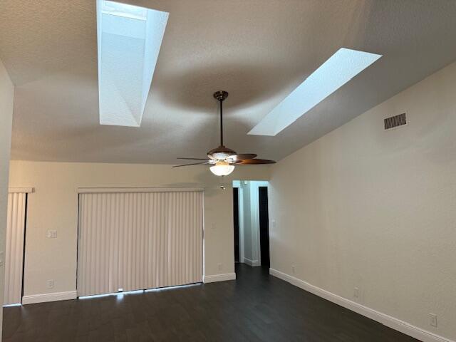 Building Photo - 1603 Hollyhock Rd