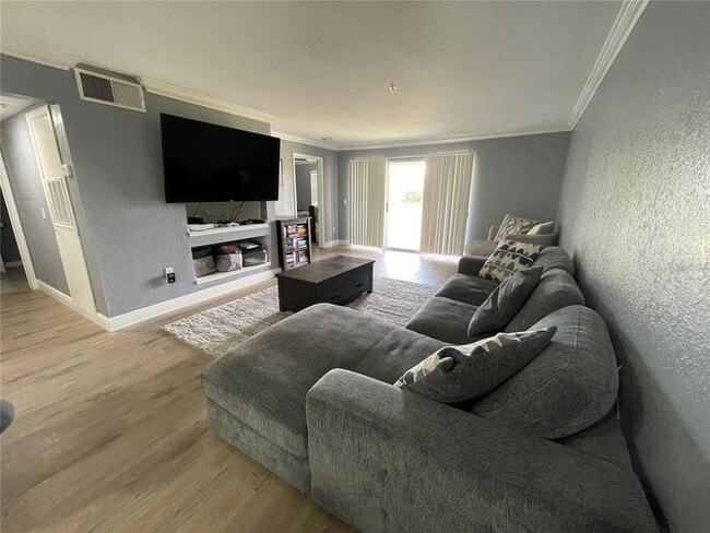 Foto del edificio - 13905 Fairway Island Dr