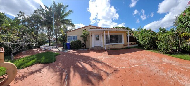 Foto del edificio - 1662 SW 19th Ave