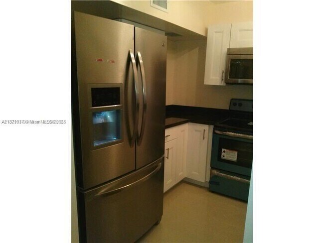 Foto del edificio - 2 bedroom in Hollywood FL 33021
