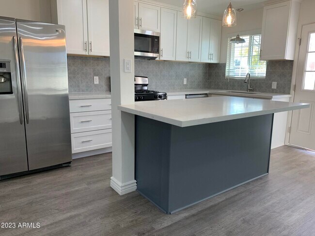 Foto del edificio - 2125 W Verde Ln