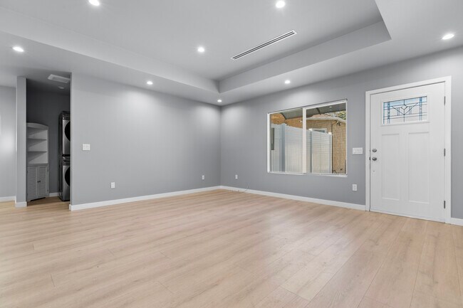 Building Photo - 14422 Judd St