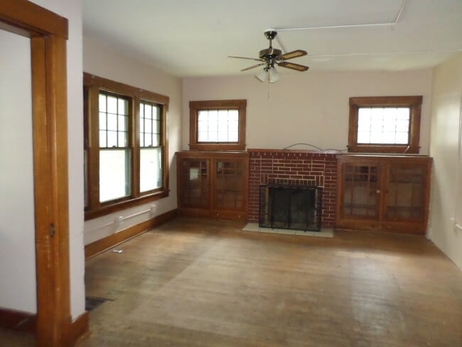Building Photo - 1421 Humboldt St