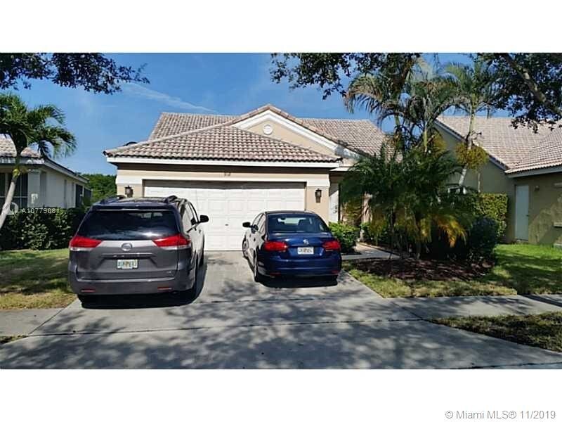 Foto principal - 912 Savannah Falls Dr