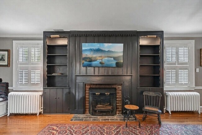 Foto del edificio - 8228 Cadwalader Ave