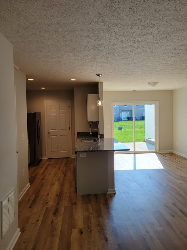 Kitchen, Dining Area - 2961 Locust Grove Ct