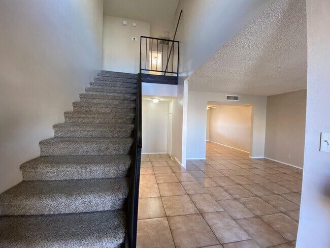 Foto del edificio - 5849 W Cherokee Ave