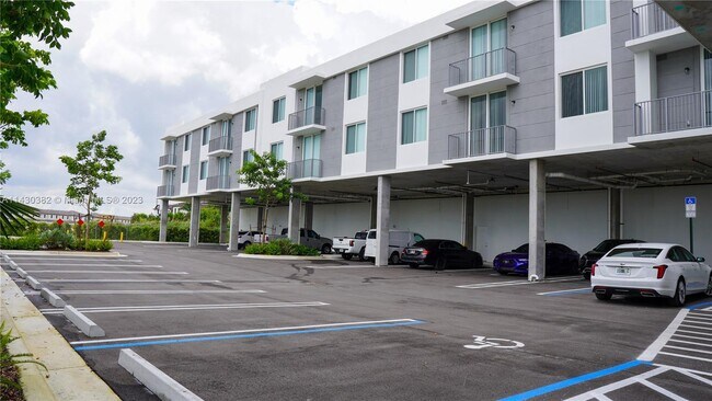 Building Photo - 26720 Old Dixie Hwy