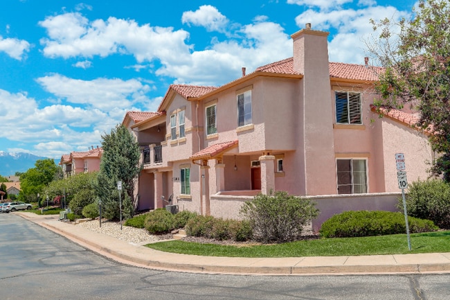 Building Photo - 7170 Sand Crest View