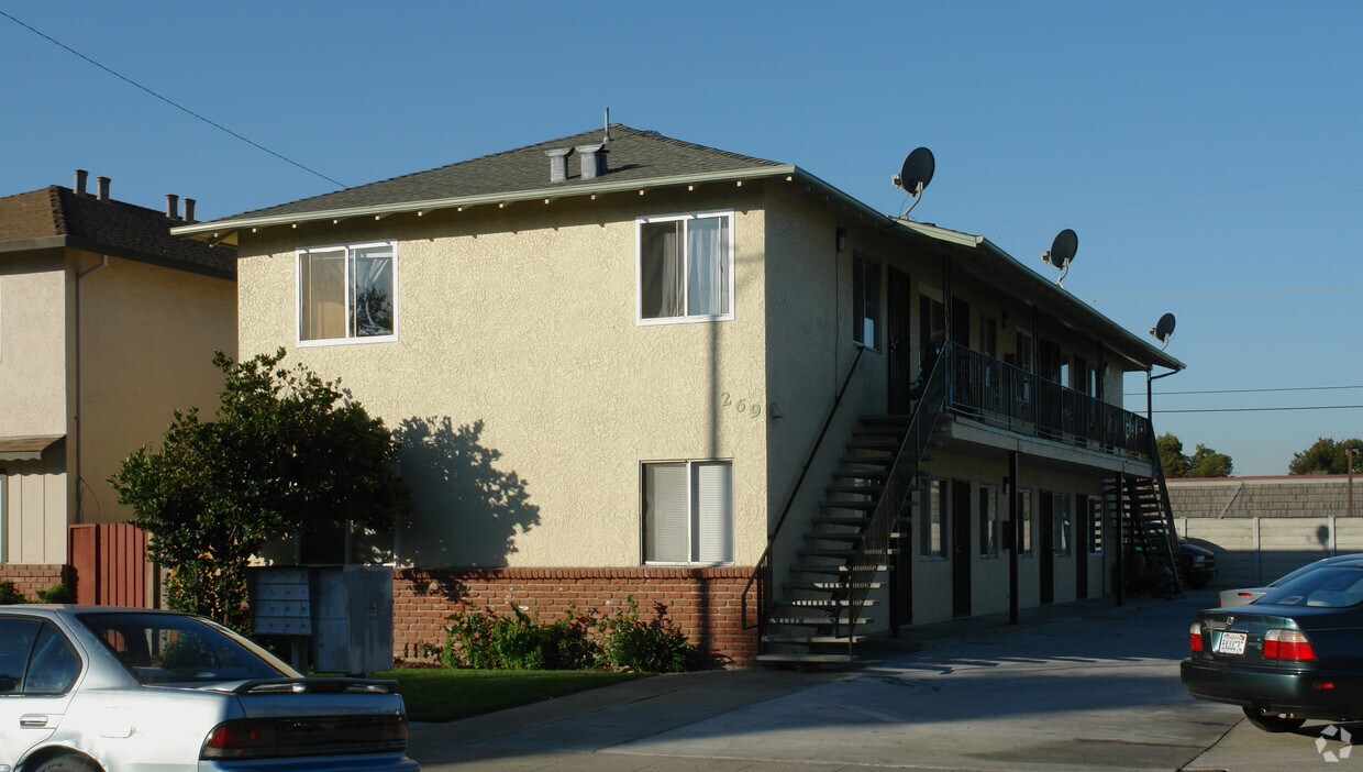 Building Photo - 269 Pamela Ave