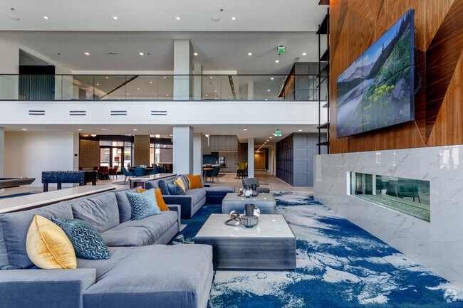 Interior Photo - The Apex at CityPlace