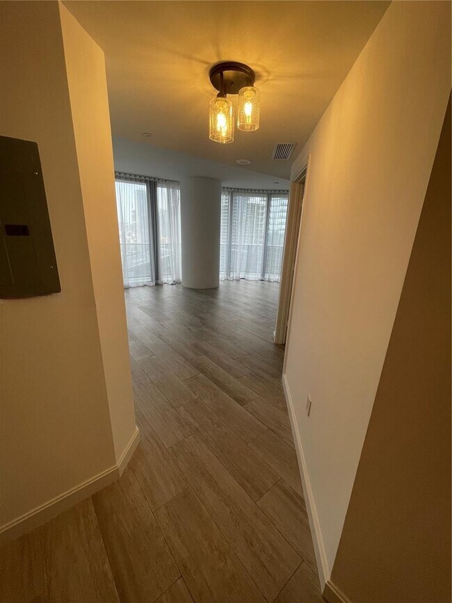 Foto del edificio - 55 SW 9th St