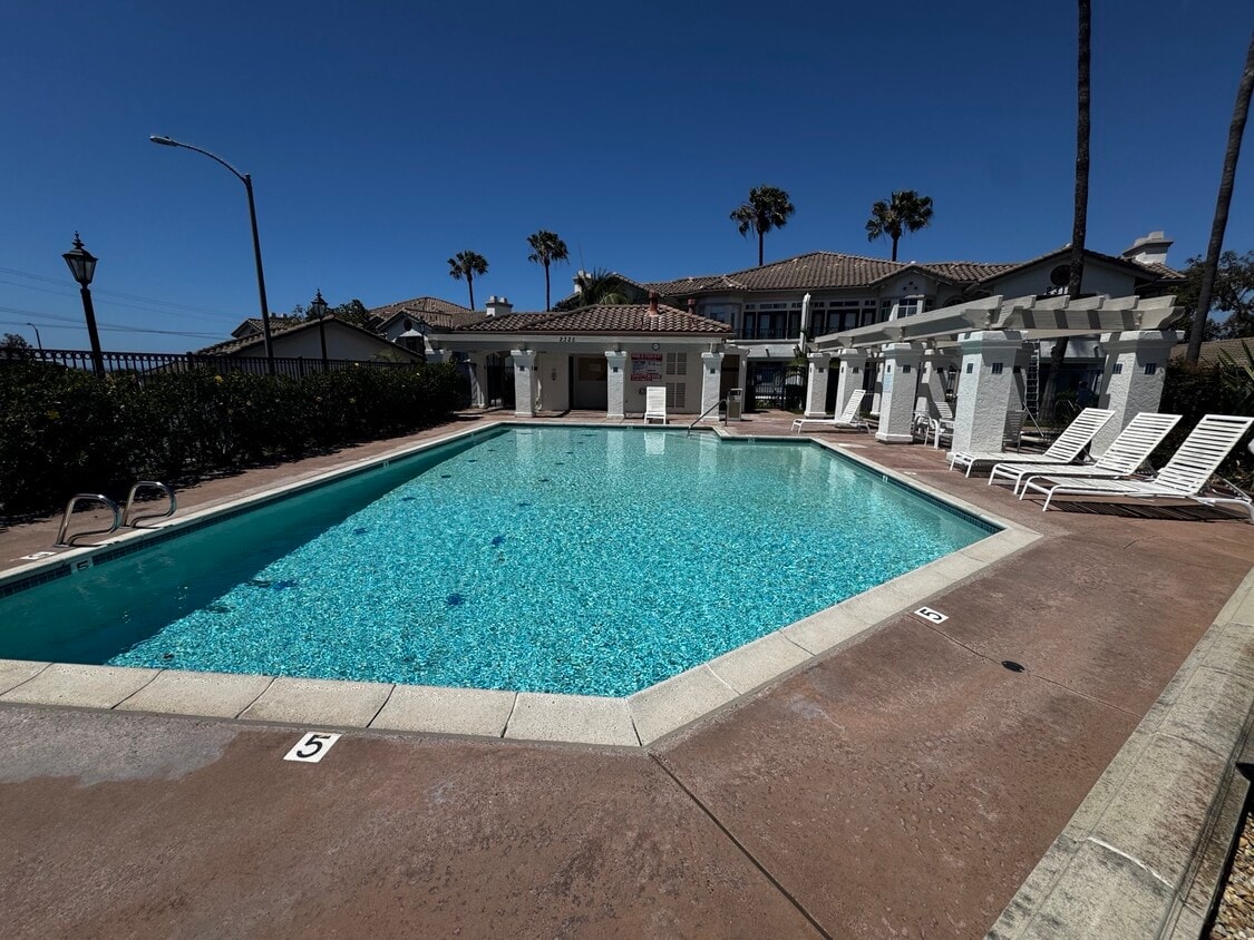 Foto del edificio - 2335 Rancho Del Oro Rd