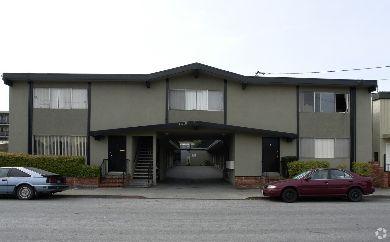Foto del edificio - 1670 Union Ave