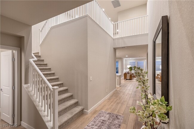 Building Photo - 16 Cresta Villa Ct