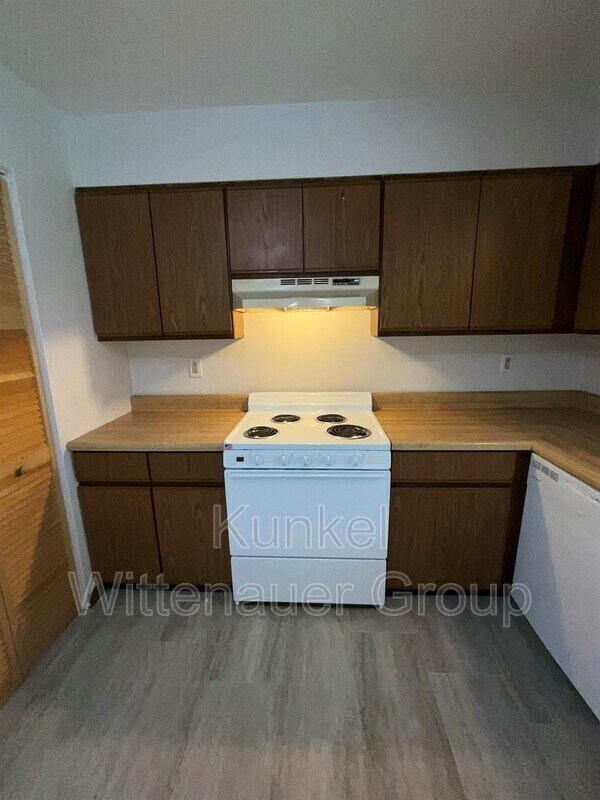 Foto del edificio - 223 N Virginia Ave