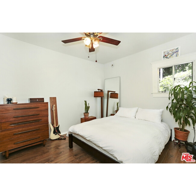 Bedroom - 230 N Bonnie Brae St