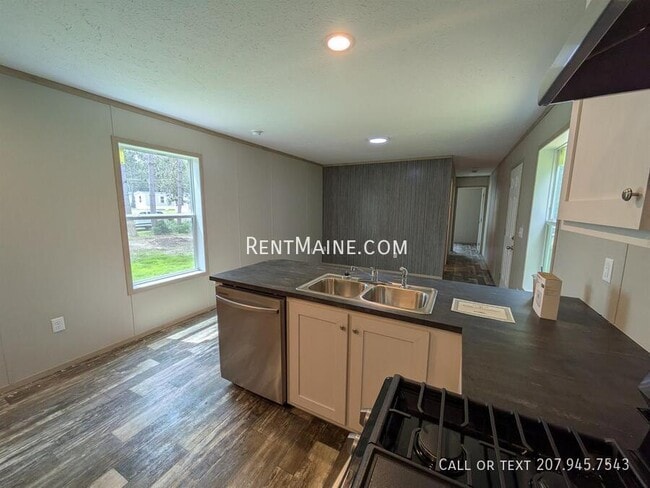 Building Photo - 438 Finson Rd