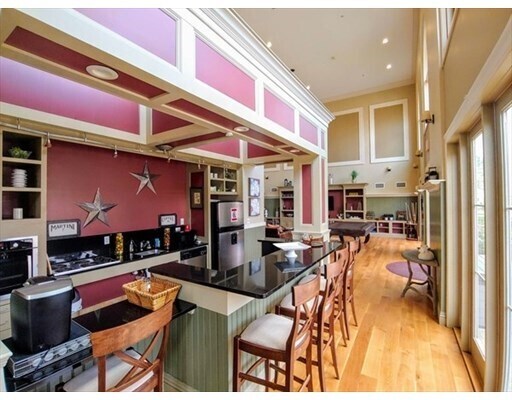 Building Photo - 59 Walpole St