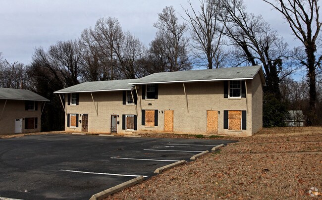 Building Photo - 404-416 Coxe Ave