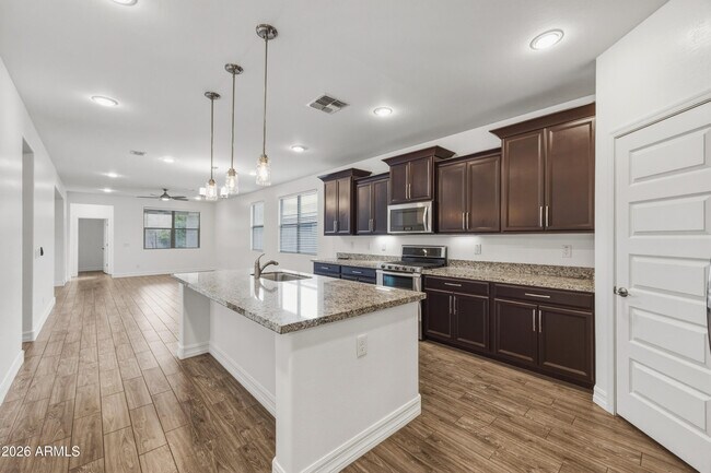 Foto del edificio - 33715 N 29th Ave