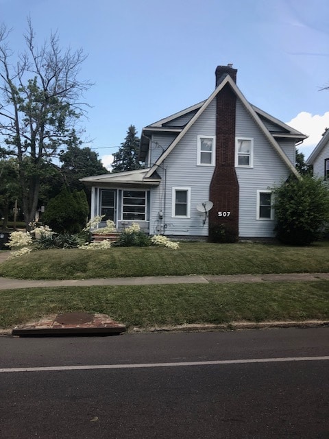Building Photo - 507 E Archwood Ave