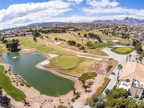 Building Photo - 8832 Villa Ridge Dr