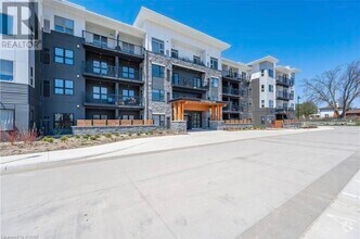 Building Photo - 110 Fergus Av
