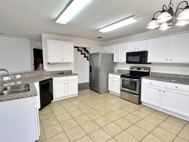 Foto del edificio - 5232 Boxwood Ln