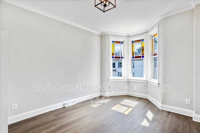 Building Photo - 803 S Potomac St
