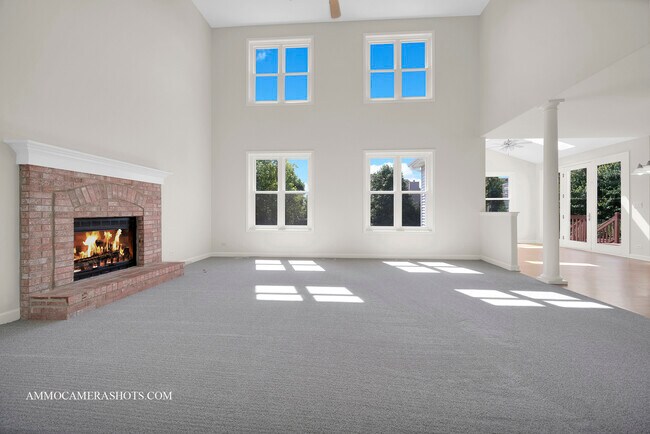 Building Photo - 22841 Weinhold Dr