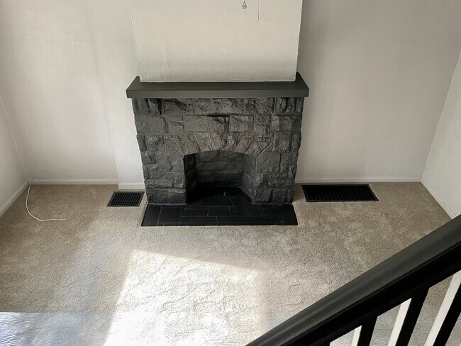 LR - 126 Redlyn St