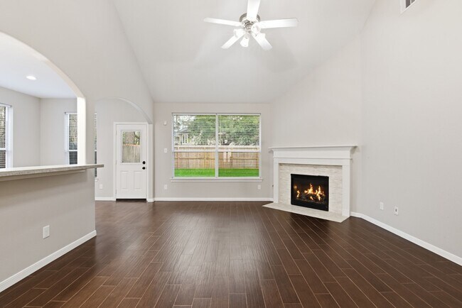 Foto del edificio - 25542 Saddlebrook Village Dr