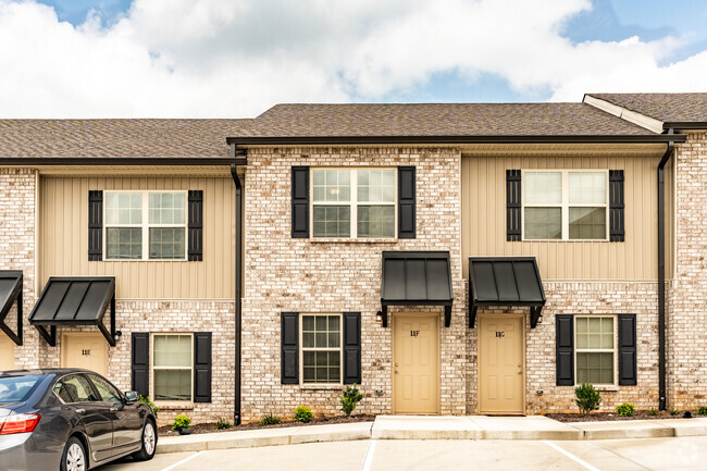 Building Photo - Pinebrook Townhomes