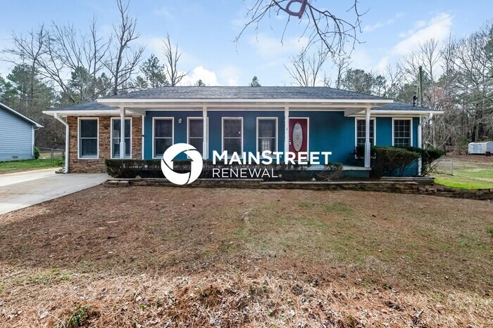 Foto principal - 3 Bedroom Pet-Friendly Home in McDonough, ...