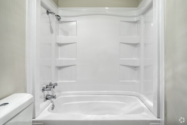 2HAB,1BA-850 ft² - Phoenix Village Apartments