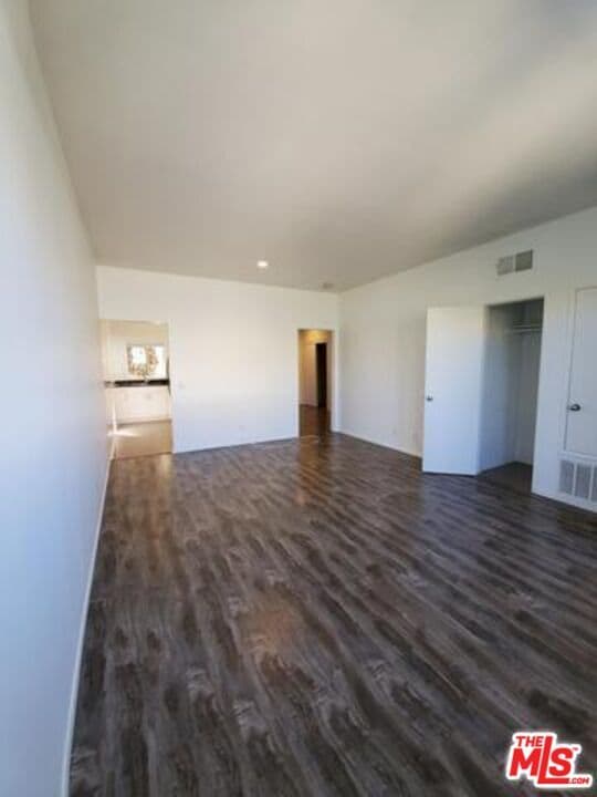 Foto del edificio - 3726 Midvale Ave
