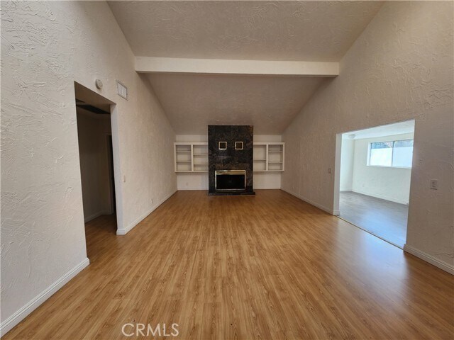 Foto del edificio - 5516 Sultana Ave