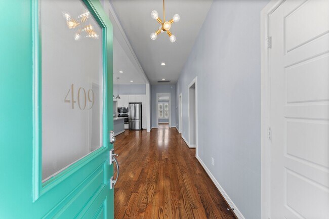 Building Photo - 409 Paschall St