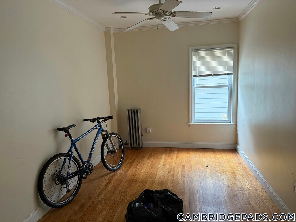 Foto del edificio - 1576 Cambridge St